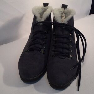 Women’s Bass Jordan Blue Suede Lace-Up Ankle Boots with Fur Lining Size 6M